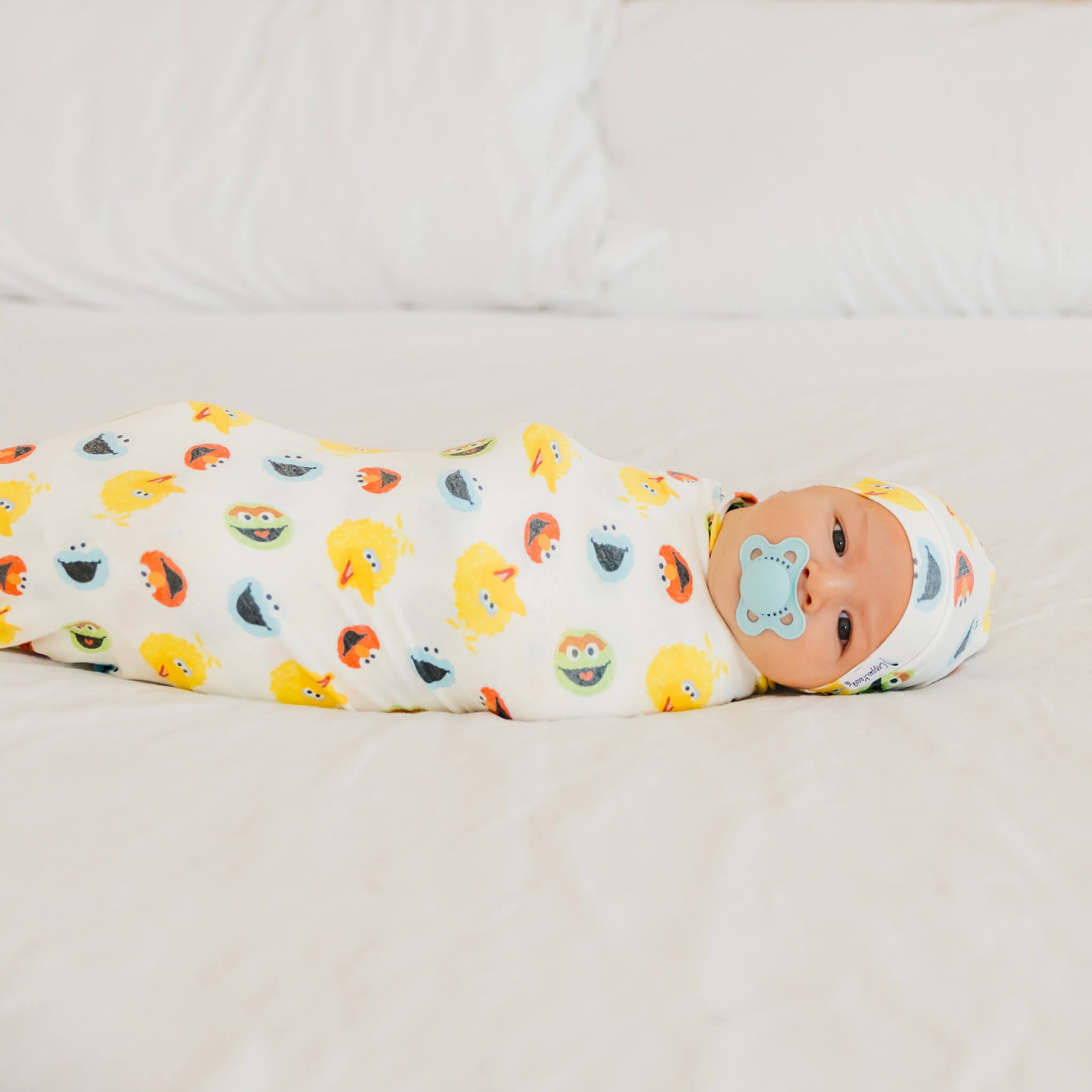 Knit Swaddle Blanket - Sesame Scribbles