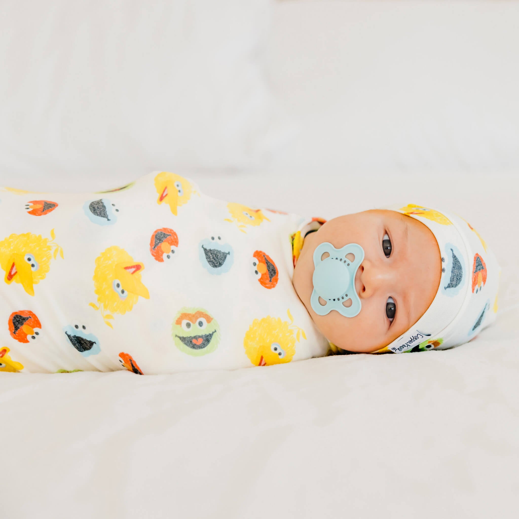 Knit Swaddle Blanket - Sesame Scribbles